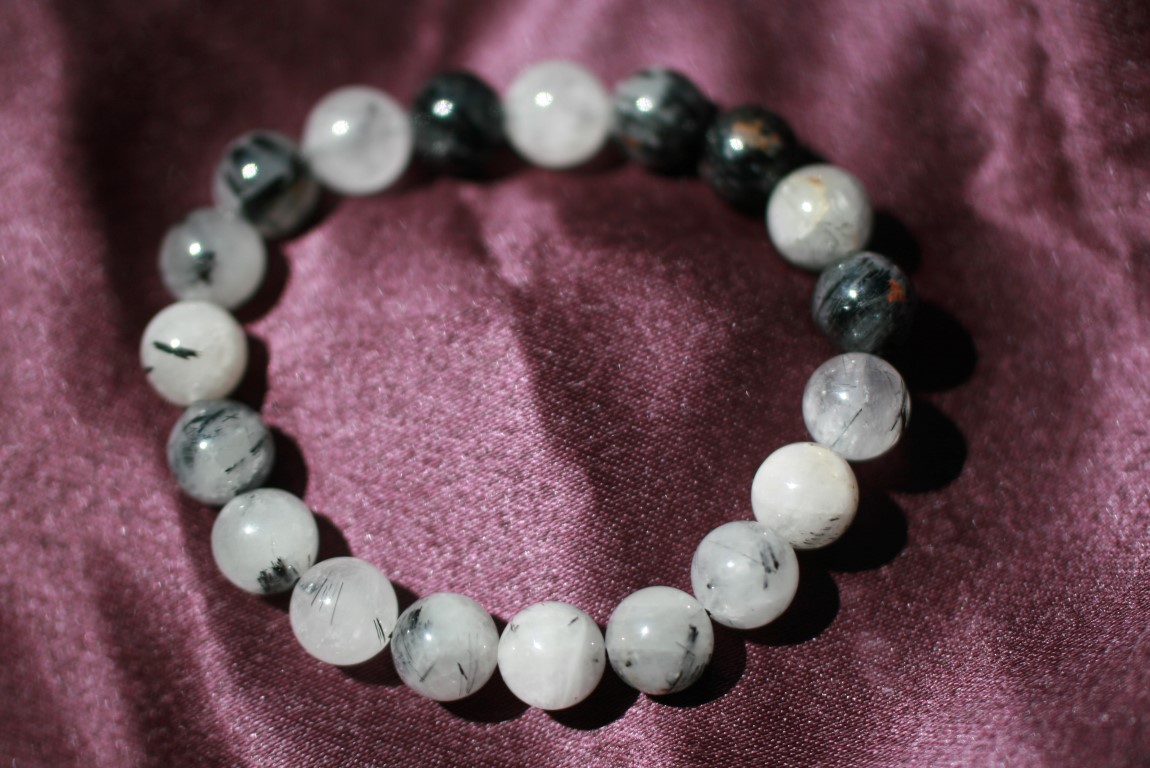 Tourmalated Quartz bracelet 5095